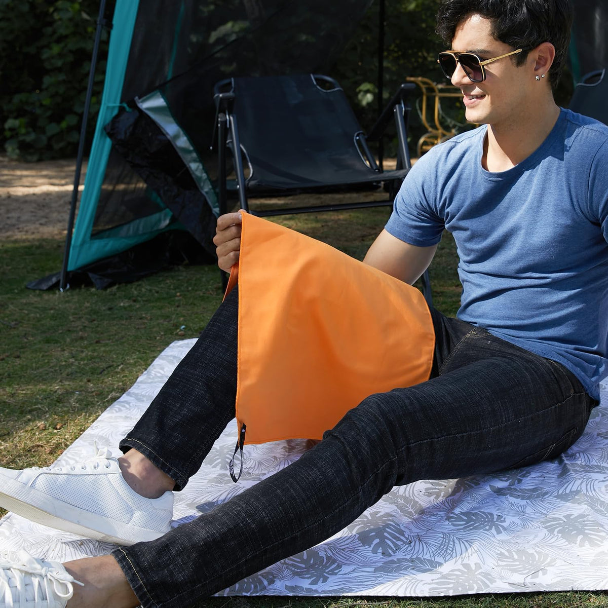Microfiber Towel Quick Dry Camping & Travel & Gym Towel. Compact